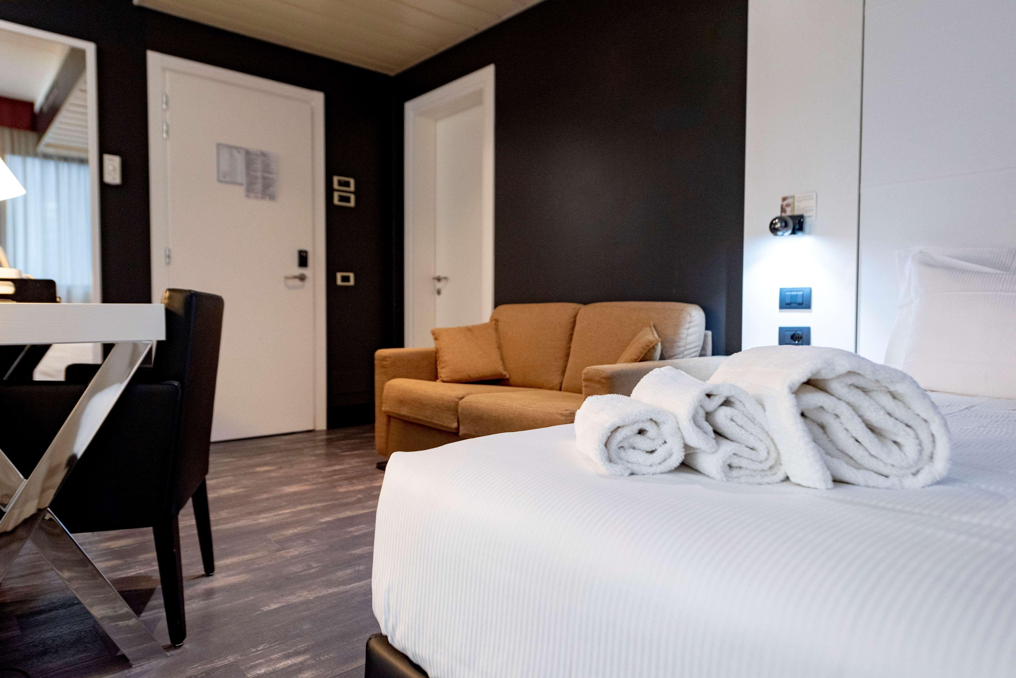 Best Western Hotel Quattrotorri เปรูจา ภายนอก รูปภาพ